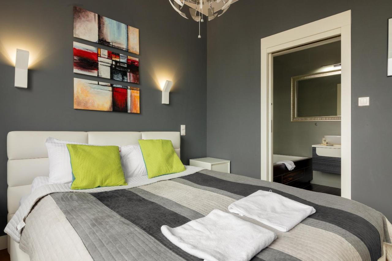 Hlonda Deluxe Apartment With Terrace วอร์ซอ ภายนอก รูปภาพ