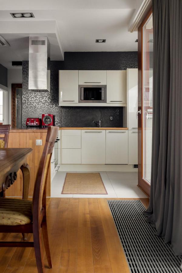 Hlonda Deluxe Apartment With Terrace วอร์ซอ ภายนอก รูปภาพ